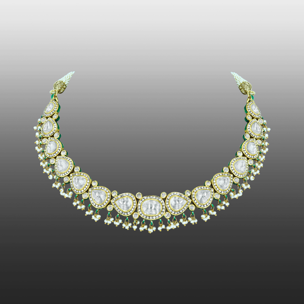 Pear-Shaped Polki Necklace with Gold Detailing and Pearls